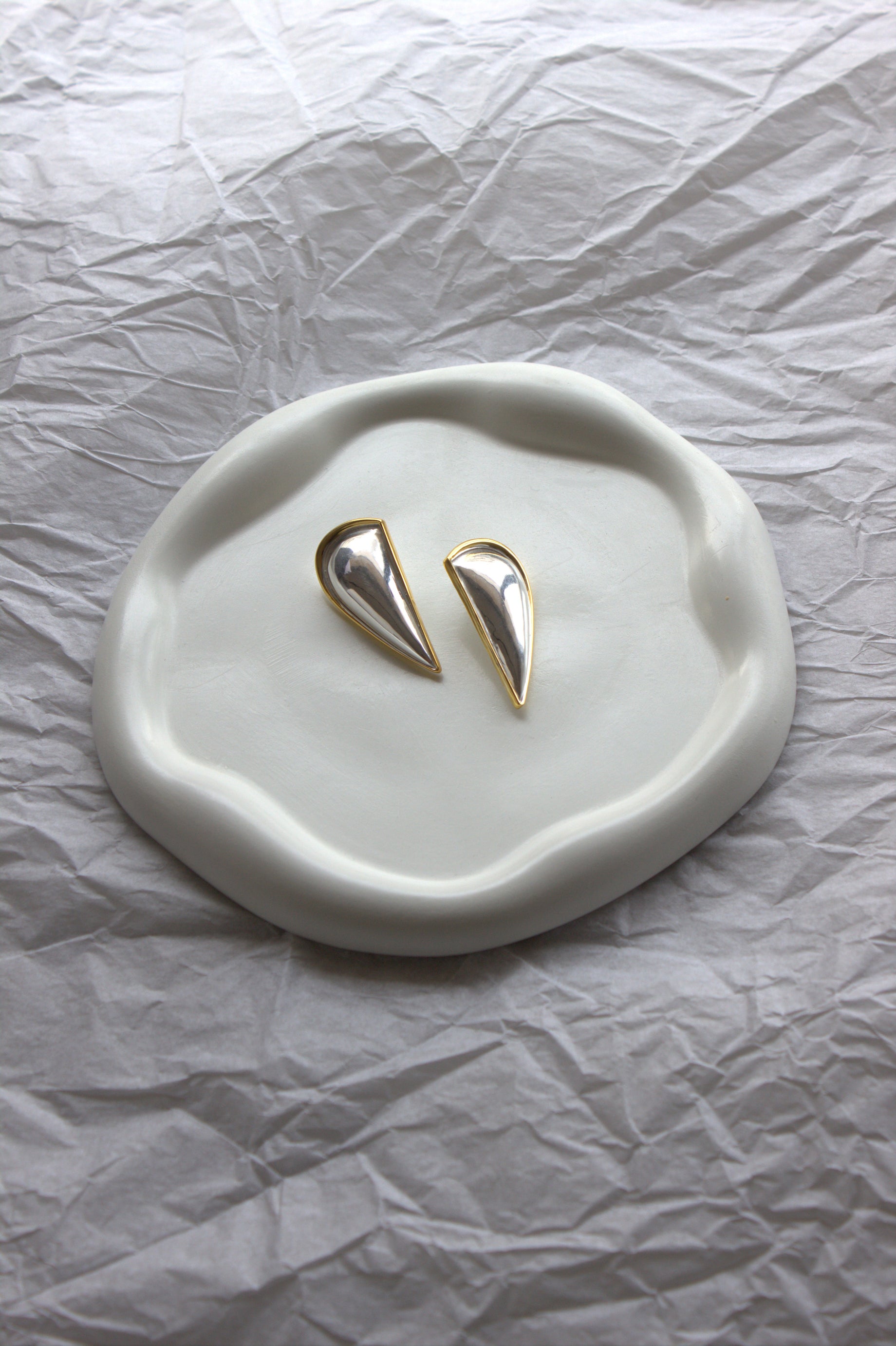 Bold Earrings for Minimal Outfits | FIERCE by Otro