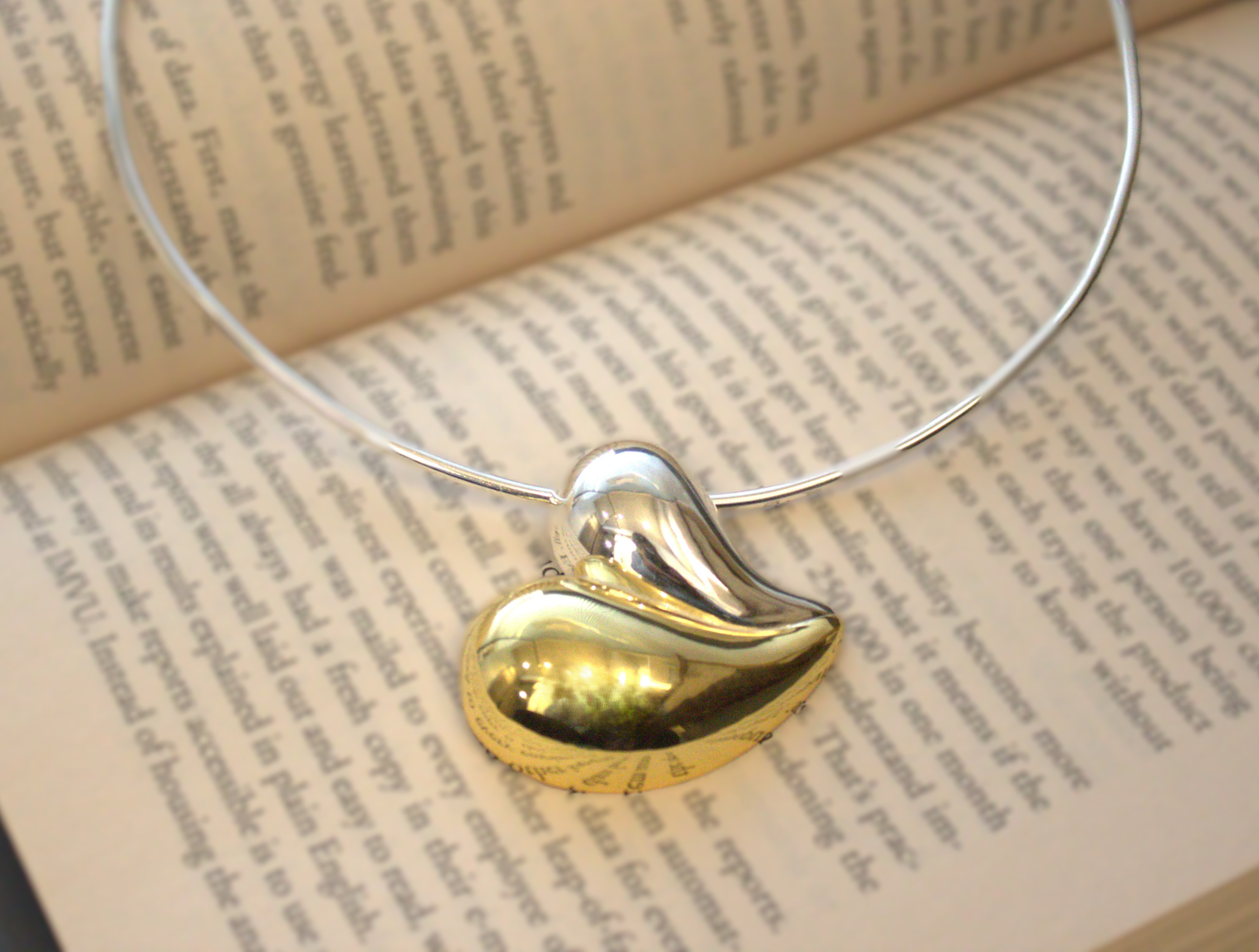 Puffy Heart Choker
